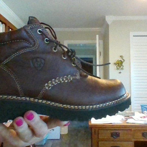 Ariat Women's Leather Lace Up Ankle Boot - Picture 1 of 5